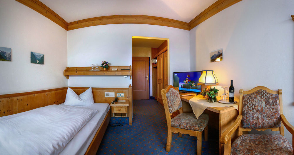 Hotel Vier Jahreszeiten Berchtesgaden Bagian luar foto