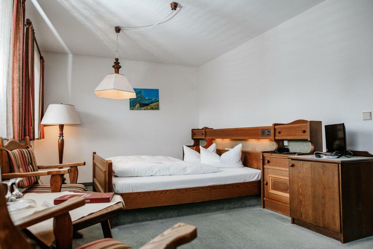Hotel Vier Jahreszeiten Berchtesgaden Bagian luar foto